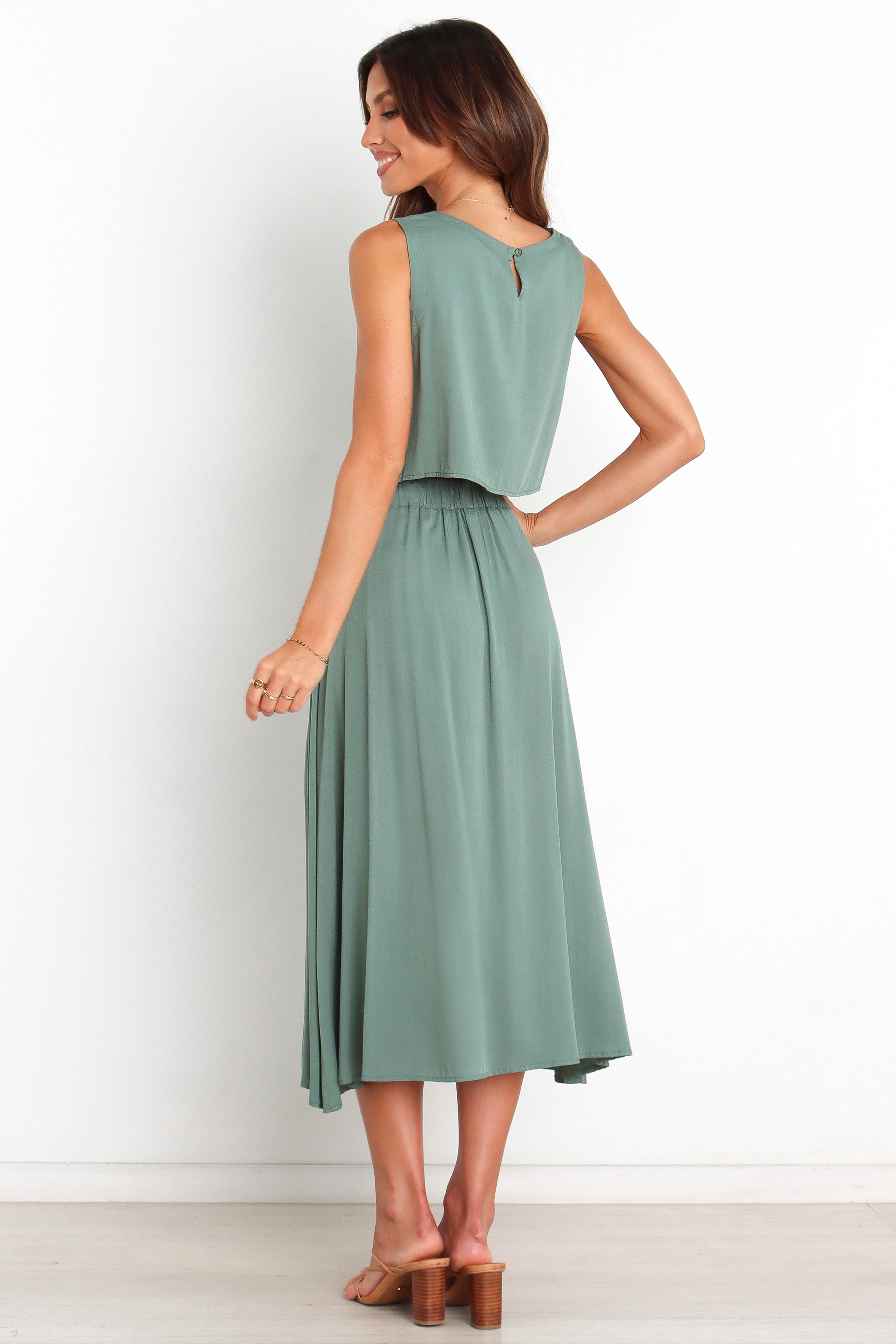 Ava — Lightweight Woven Crop Top | Relaxed Fit | Fresh & Easy Style