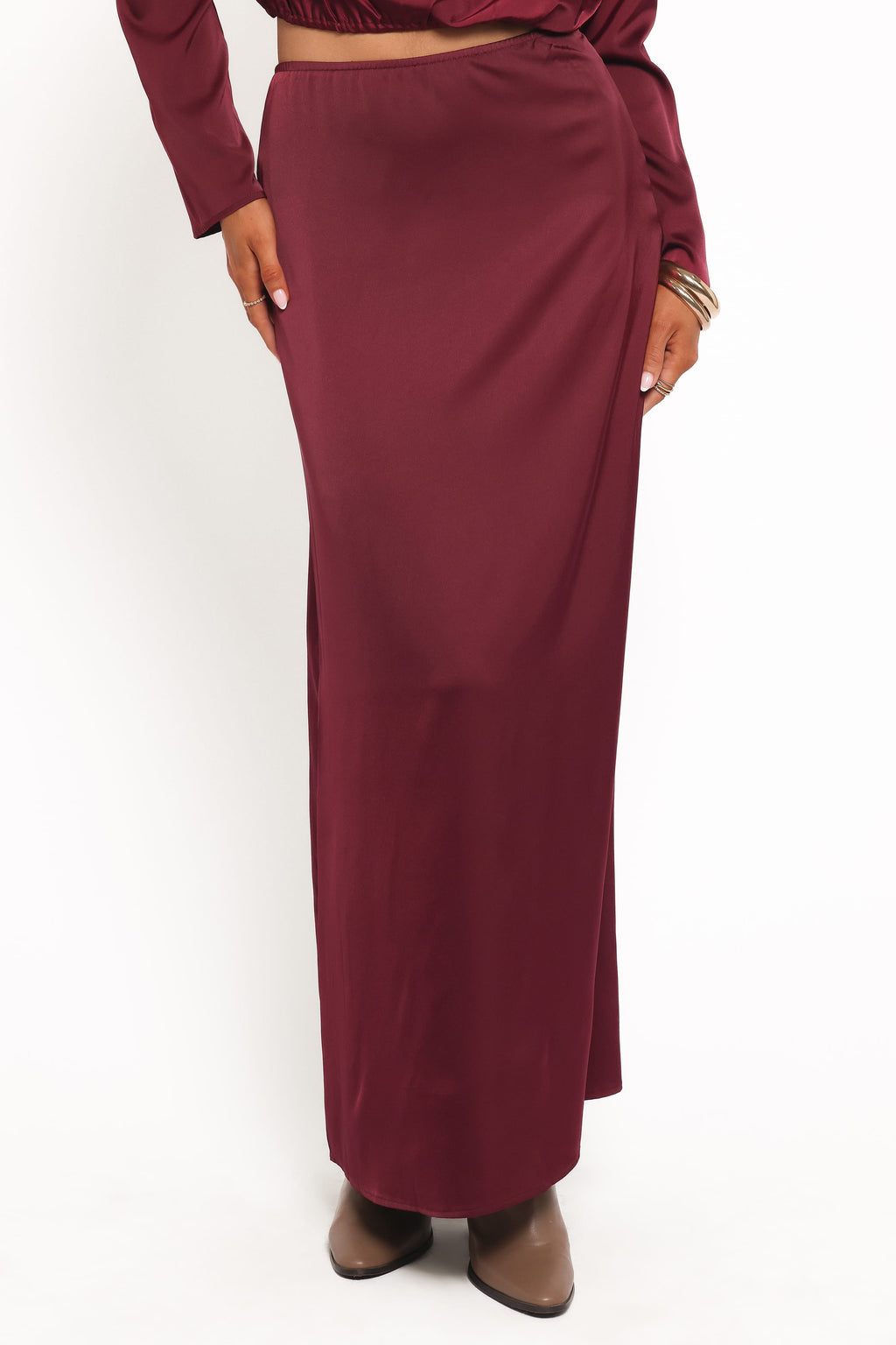 Catherine — Rich-Tone Woven Skirt Set | Tailored Two-Piece | Refined Style