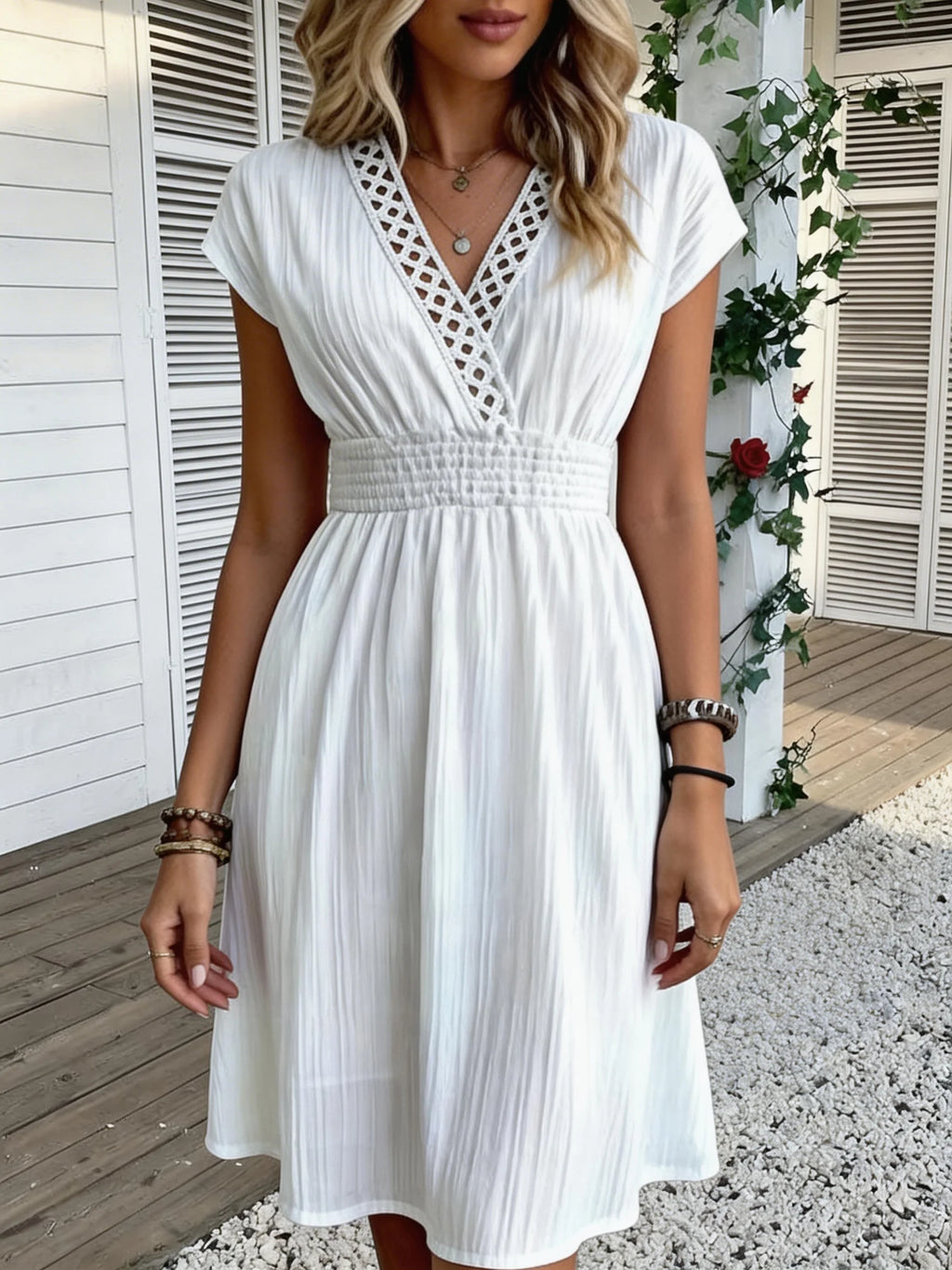 Lace Puff-Sleeve Fitted Dress — Women's | Structured Bodice | Delicate Evening