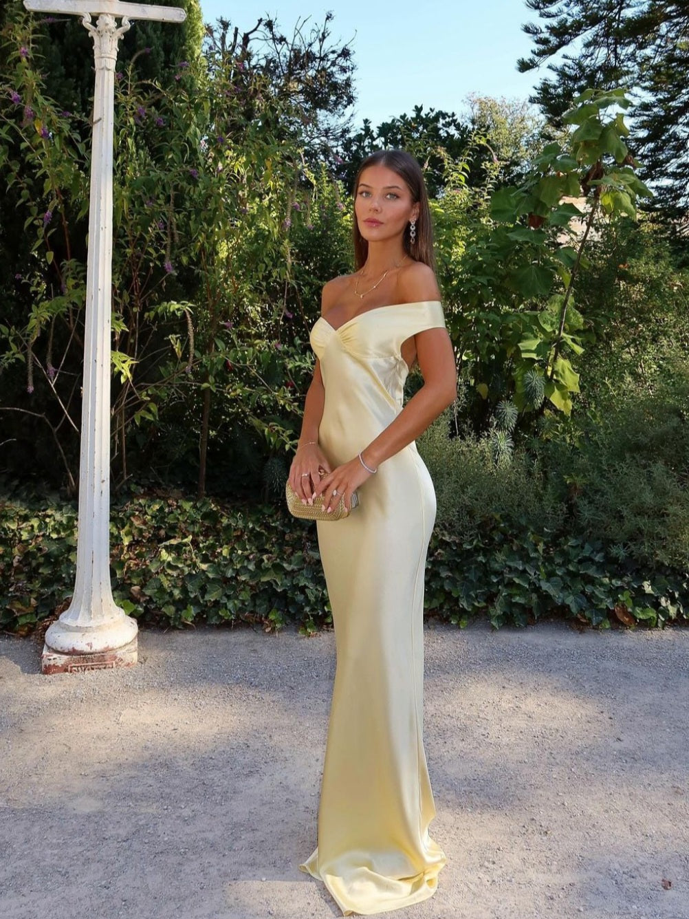 Gabrielle — Lace Off-Shoulder Maxi Dress | Relaxed Neckline | Romantic Occasion