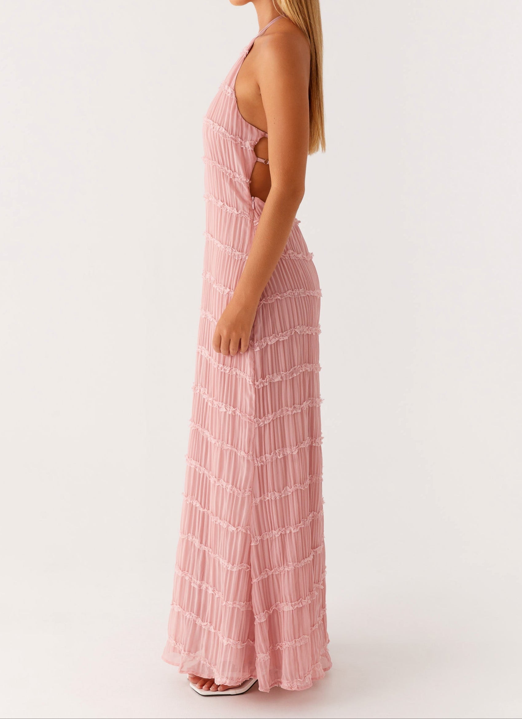 Jolene — Halter-Neck Woven Maxi Dress | Flowing Silhouette | Elegant Evening