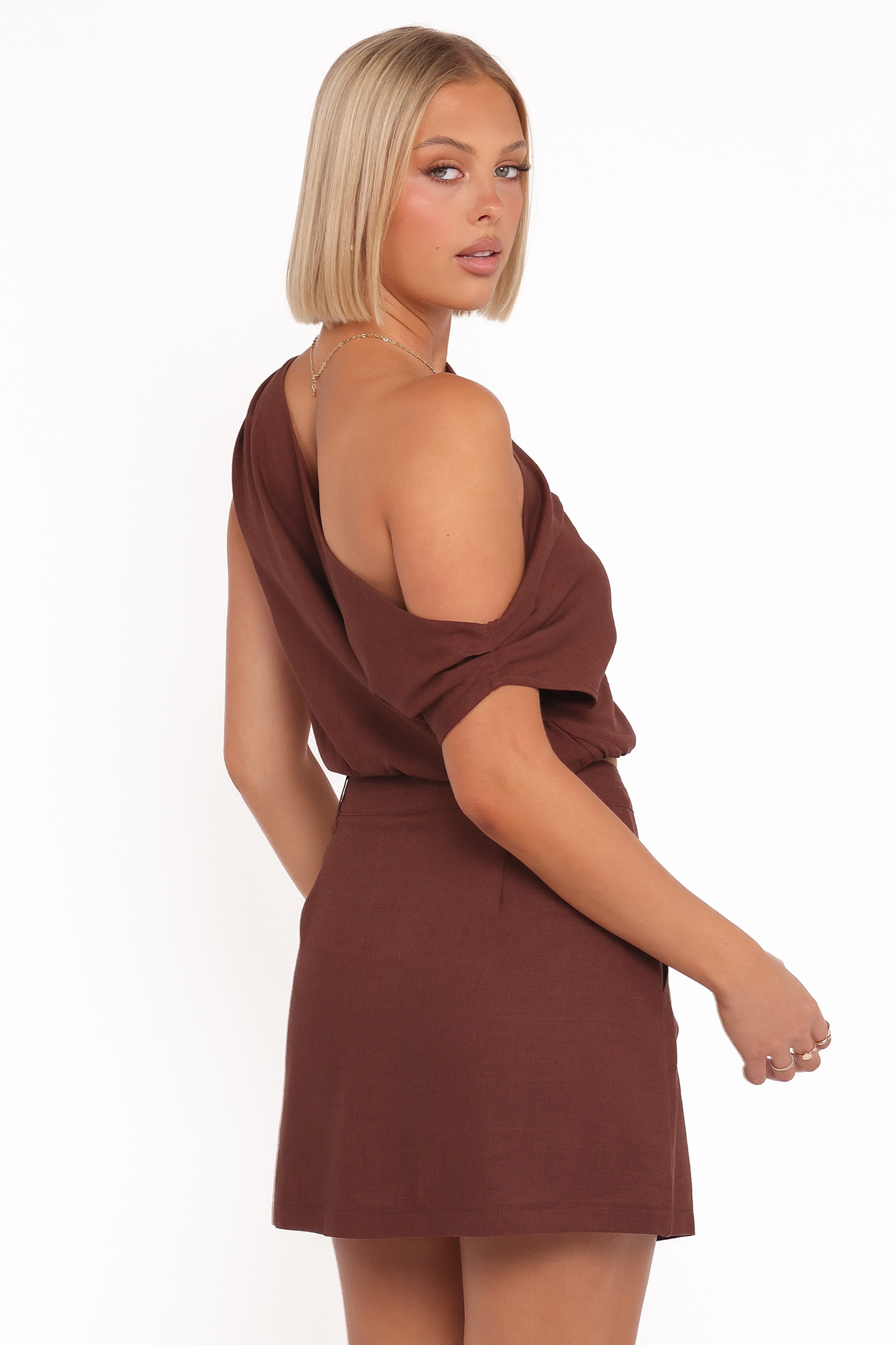 Shaw — Woven Mini Skort | Pleated Detail | Chic & Versatile